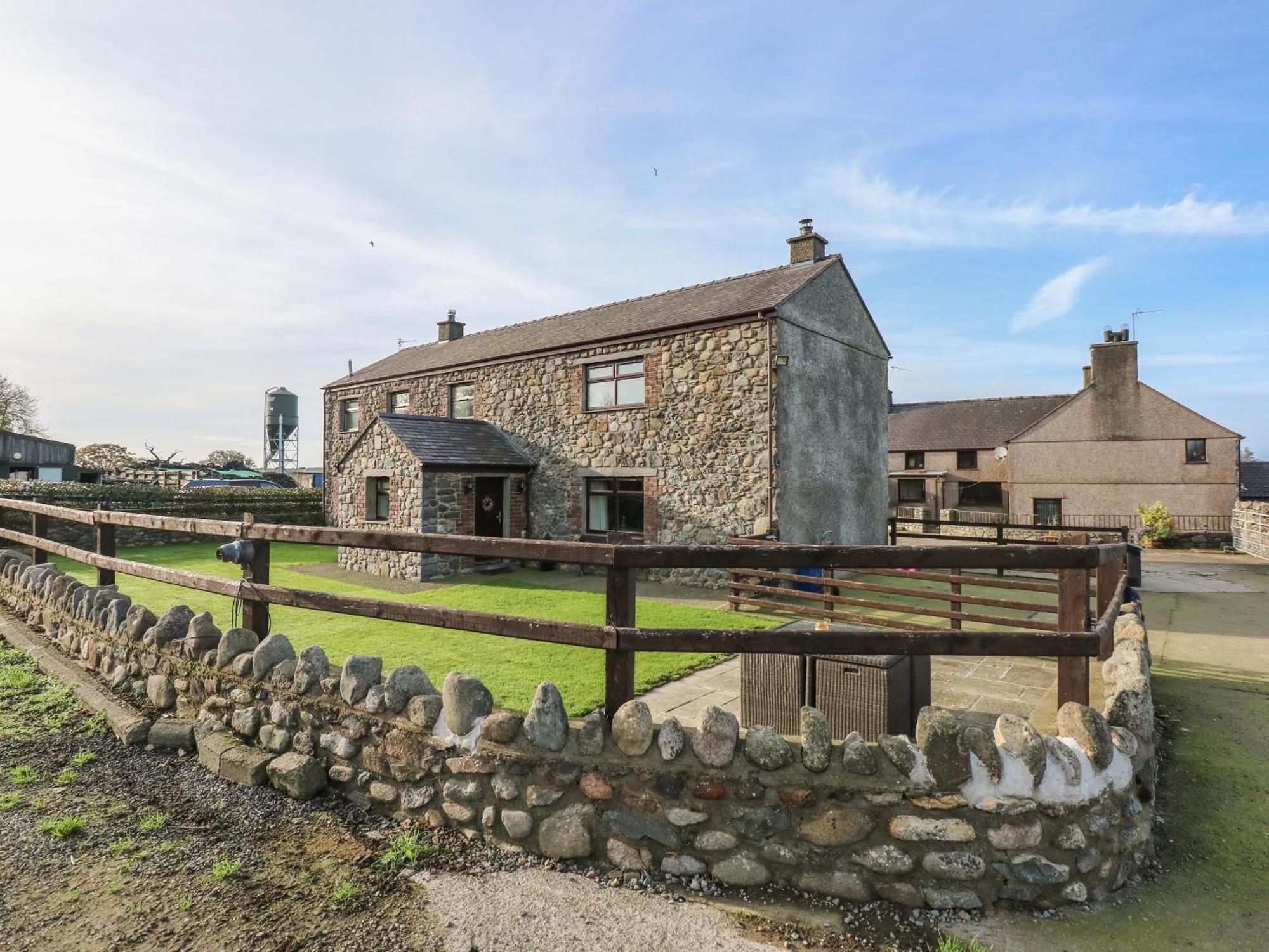 Yr Hen Stabl Villa Caernarfon Exterior photo